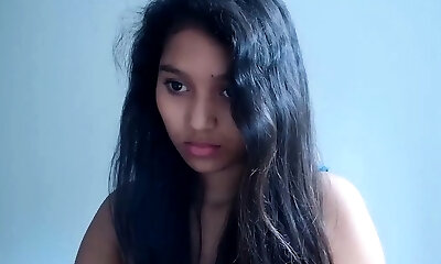 Indian Solo Teen on Webcam Dildo Fucks Herself