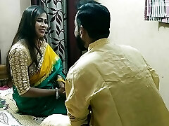 Beautiful Indian bengali bhabhi having sex with property agent! Greatest Indian web series sex