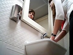 Peeping girl in the toilet 2051
