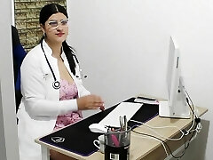 At a medical appointment my super-naughty doctor fucks my vagina - Porn in Spanish