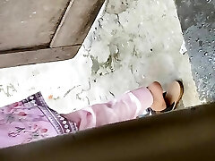 Chhoti Behen Ko Puri Nangi Hokr Nahate Dekha full Desi Village Girl Bathroom Video