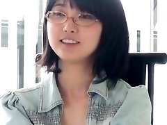 Japanese Glasses Girl Blowjob