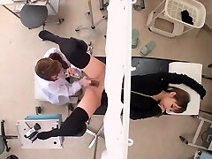 Female Japanese gynecologist fucks her outstanding patient