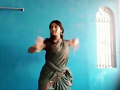 Kavya Suresh steamy dance