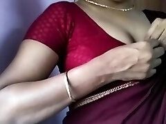 Sizzling TAMIL MAID IN SAREE STRIP TEASE