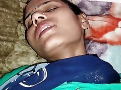 Nirmalbhabhi ne first time painful anal romp apne bhanje k sath kiya