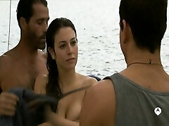 Blanca Suarez topless but glazed show us her huge cleavage