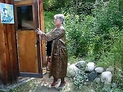 Granny DDew #1 Outdoor