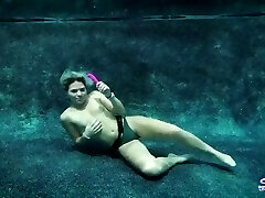 Dildo underwater play