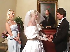 Slutty bride gives double blowjob