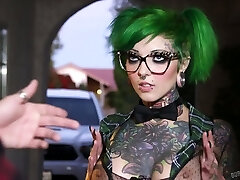 Extraordinary whore with green hair Sydnee Perverse gives her head and gets her gash rammed