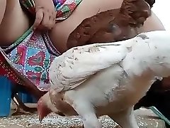 Must witness desi bhabi feeding hen