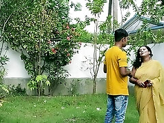 Indian Hot Bhabhi Lovemaking with Unknown Young Boy! Plz Jism Inside