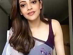 Kajal Aggarwal Showing Armpits and Tits in Sleeveless Saree
