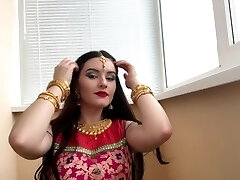 Indian Desi Bhabhi Alyssa Quinn Gets Poke & Swallows Fat Jizm(Hindi Audio)