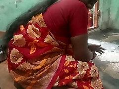Desi Kerala aunty gives oral pleasure to step-uncle
