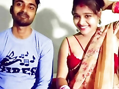 Recent Desi couples hindi chudai mms video small tits bhabhi