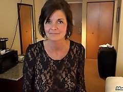 Country MOTHER I'D LIKE TO FUCK receives a facial POV