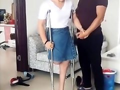 Stunning RAK Amputee Wifey tries High Heels