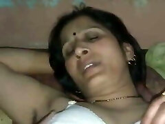 indian aunty fucked with secret paramour in her home