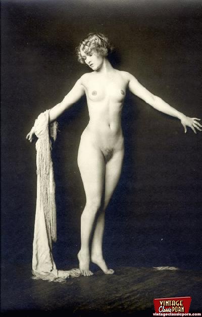 Antique Topless Porn - Artistic vintage nude girls