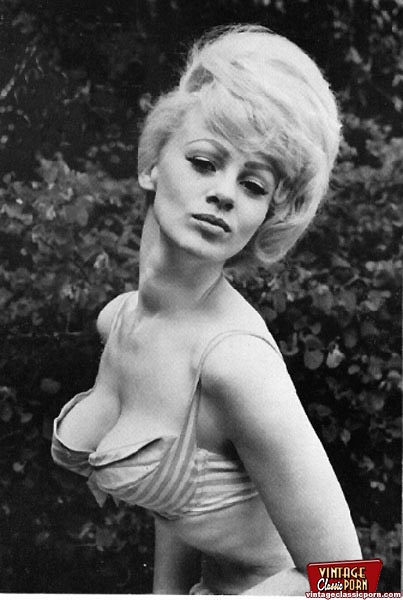 60s Mod Porn - Hairy blonde sixties girls