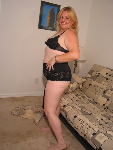 chubby housewife black lingerie