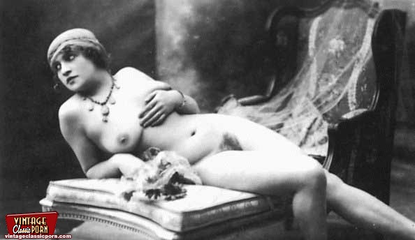 Vintage Nudism Art - French vintage ladies nude