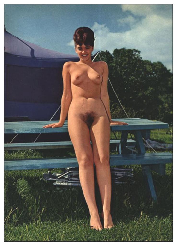 vintage women undressing voyeur pictures Porn Pics Hd