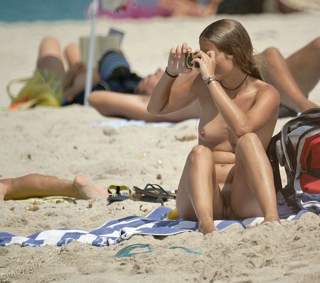 1038px x 919px - Hidden nude beach voyeur photos