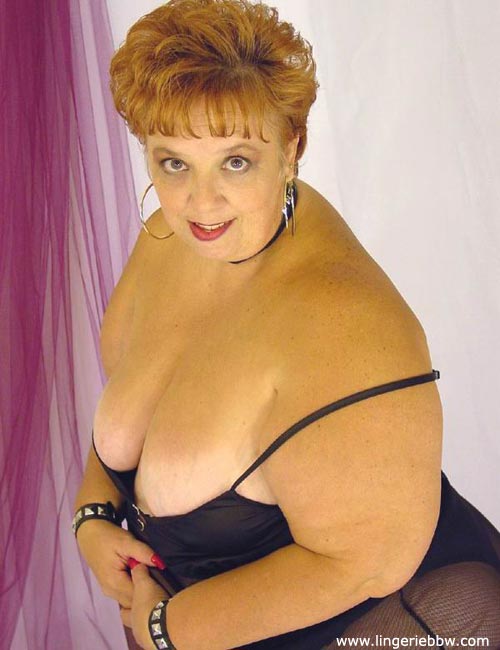 Chubby Mature Black Lingerie - Fat BBW in black lingerie