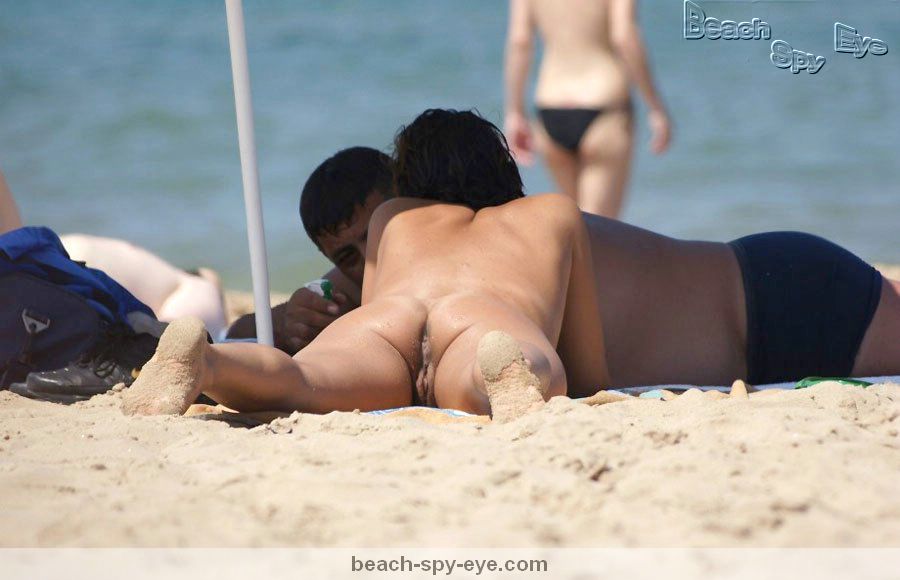 Free voyeur photos from nude beach photo