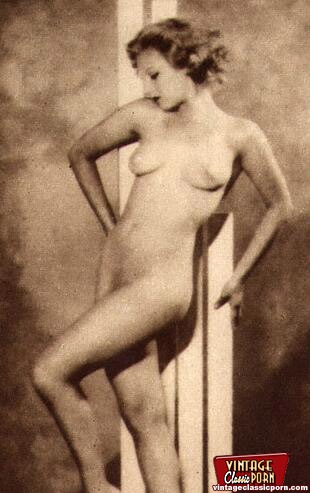 Gorgeous Nudes Vintage - Pretty nudes standing naked