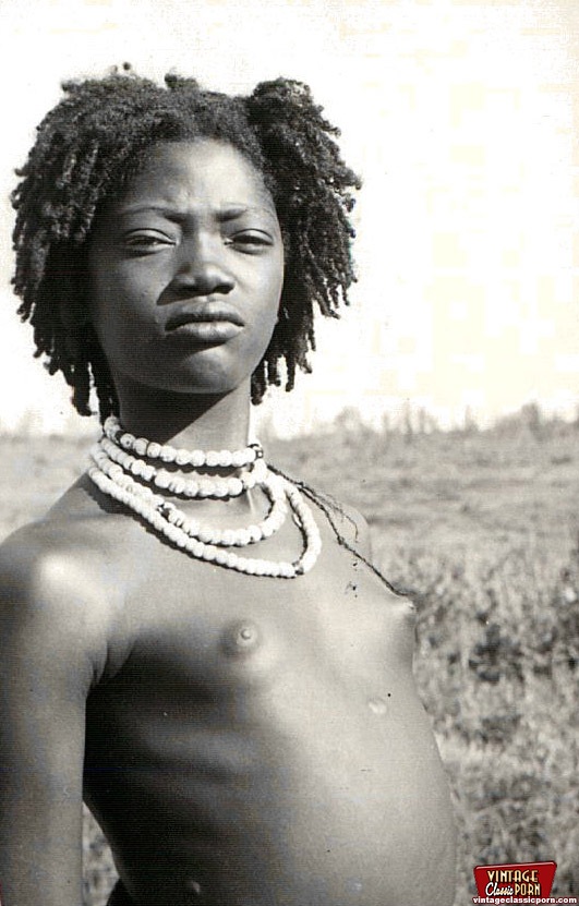 Classic Black Nudes - Classic African nude ladies