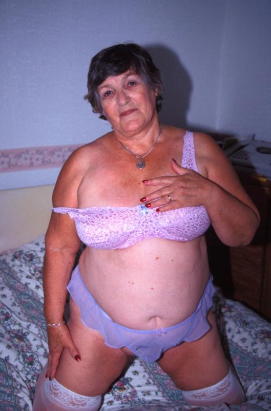 Horny Fat Grandma - Horny fat granny spreads her nasty big folds