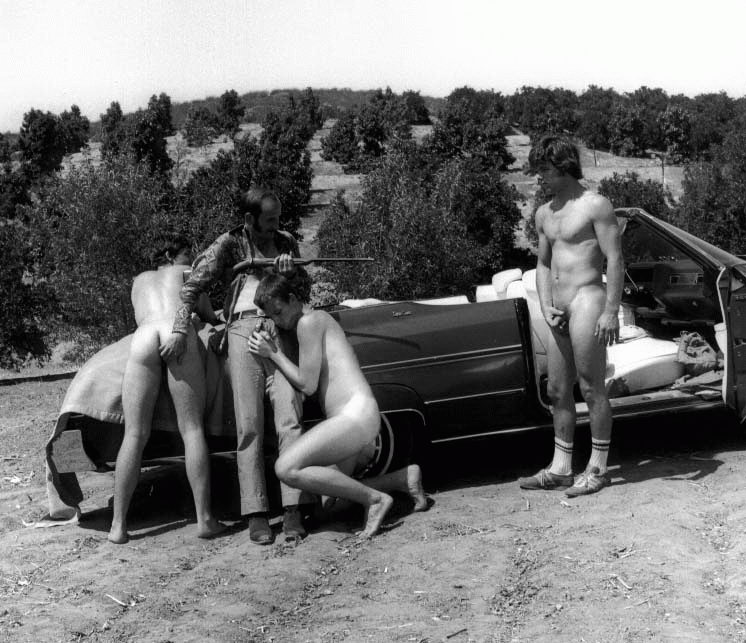 Vintage Male Porn Orgy - Outside retro gay orgy porn in photos
