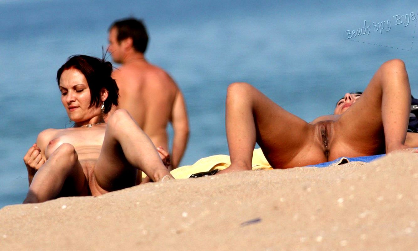 Voyeur photos of nude women on beach