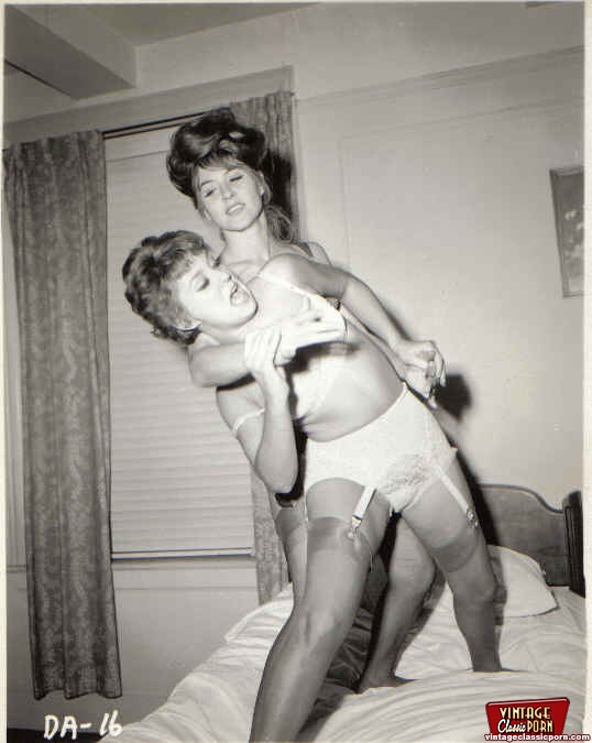 1950s Vintage Porn Amateur Wrestling - Vintage lesbians wrestling