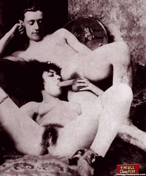 Vintage Dick Porn - Vintage dick sucking wifes