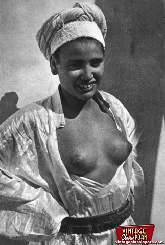 Vintage Nude Wife Outdoors - Outdoor vintage ladies nude