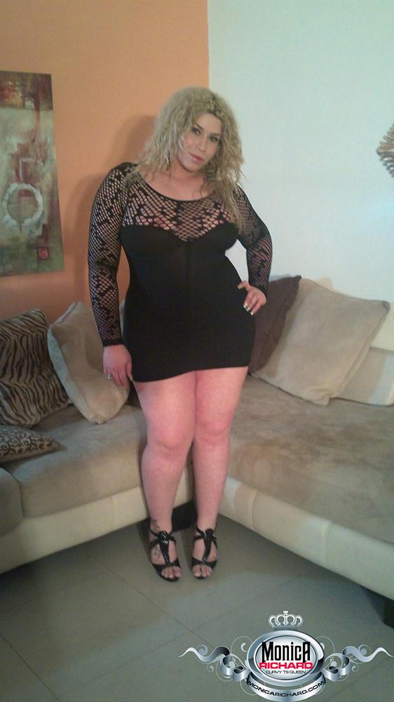 Big Fat Black Bbw Shemale - BBW Shemale In Black Dress Showing Off Her Big Ass