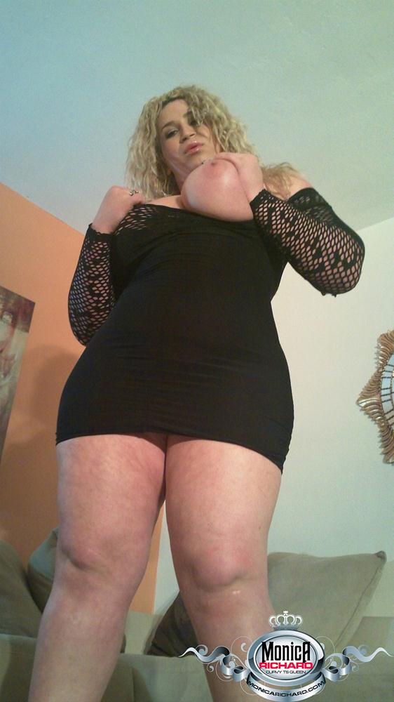 562px x 1000px - BBW Shemale In Black Dress Showing Off Her Big Ass