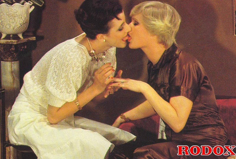 Rodox Couples Porn - Two retro couples sharing