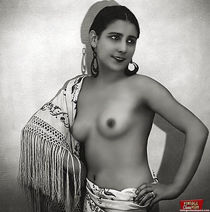 Classic Vintage Nude Ebony - Ethnic vintage nude ladies