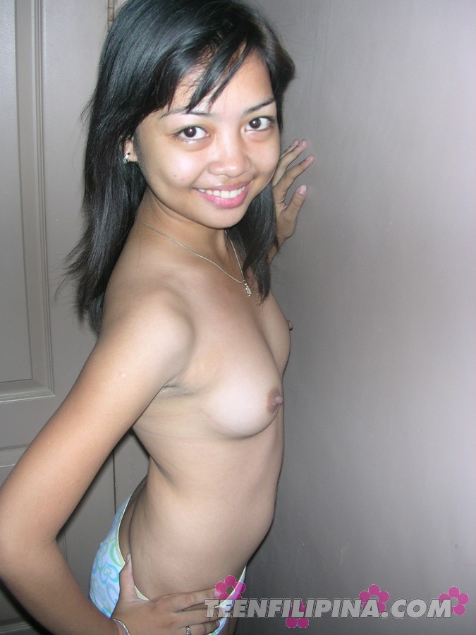 675px x 900px - Petite 18 year old filipina babe nude at our hotel