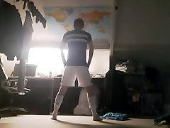 Sexy rille ried shaking ass in soccer kit