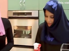 Muslim Teen Stepdaughter With eating and toys Natural waddeng sex Ella Knox Gets Her Strict Mom Back By Fucking Her Stepdad