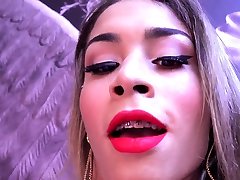 Big booty latina trans sucks bbc before sex