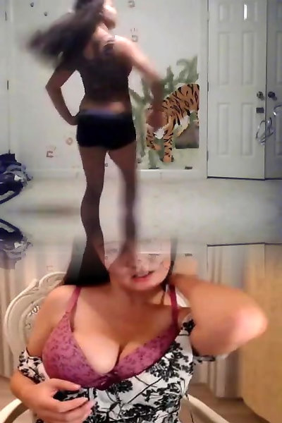 Fabulous twerking livecam solo clip