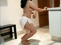 Desi bhabi dance naked